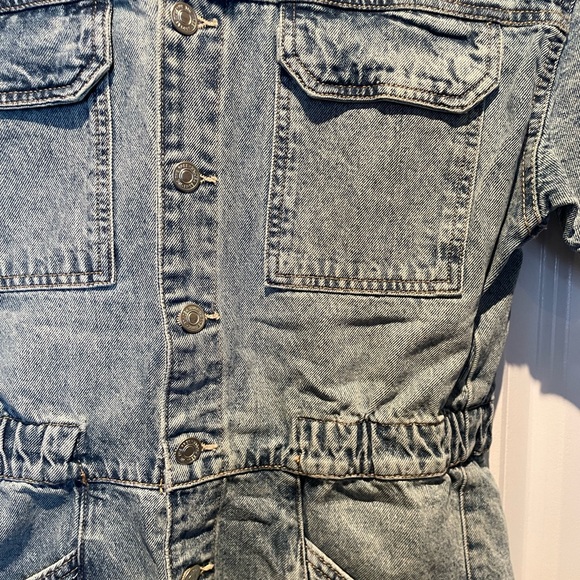 Free People Light Blue Denim cuffed shortall NWT - Picture 5 of 7